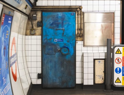 Importancia de la Señalización Industrial en Planes de Emergencia